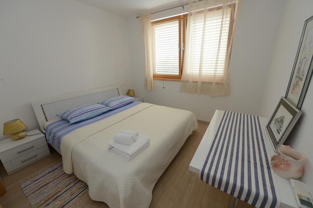 Apartment Mara Petrcane Bilik gambar